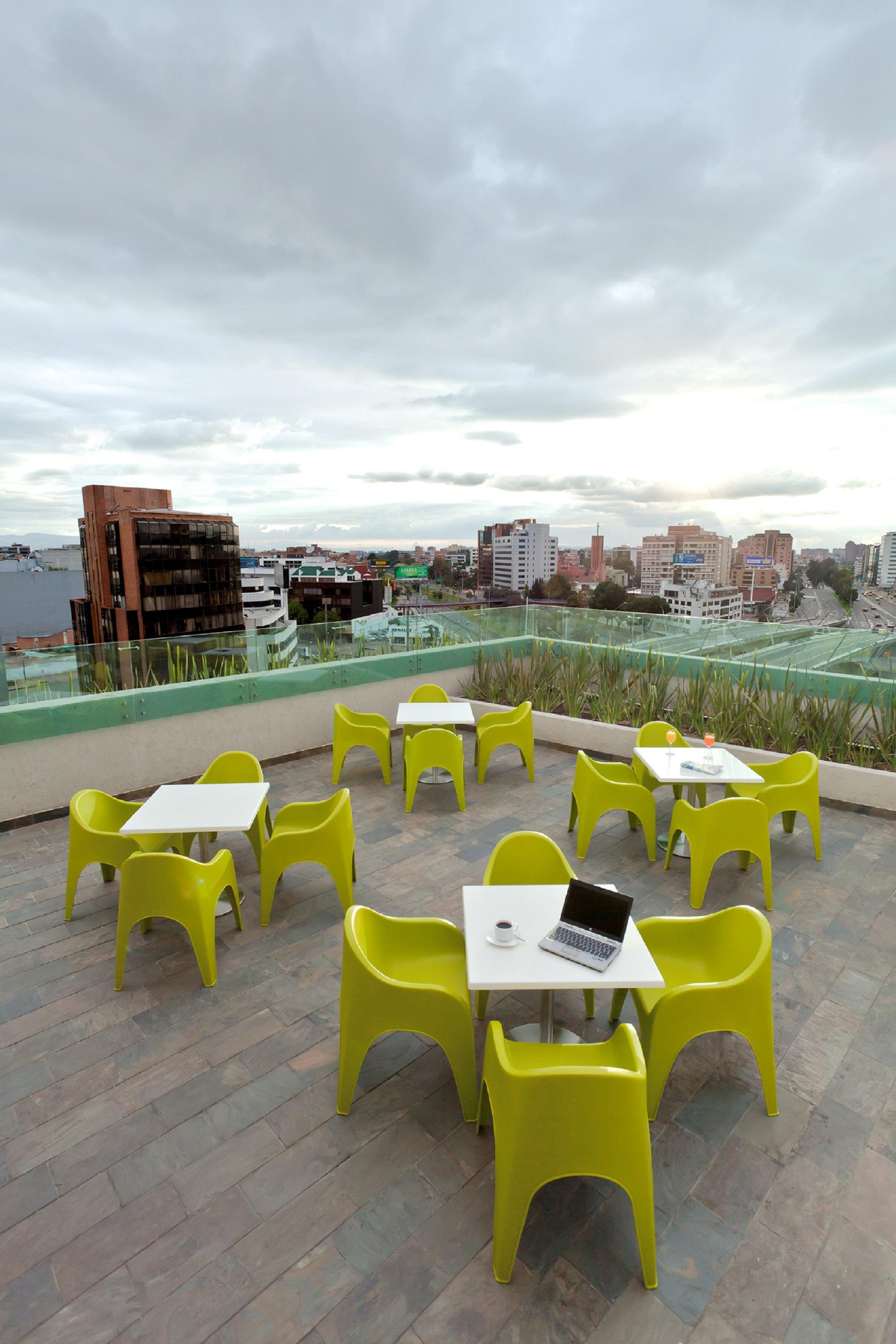 Hotel Estelar Calle 100 بوغوتا المطعم الصورة