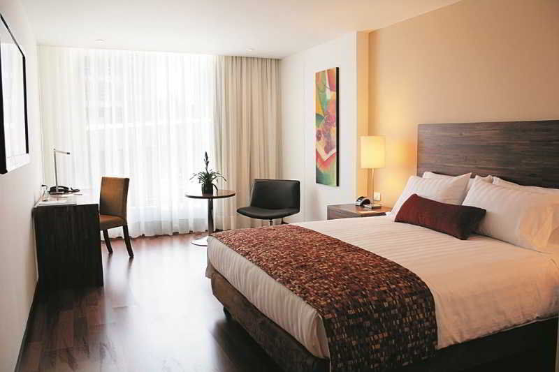 Hotel Estelar Calle 100 بوغوتا الغرفة الصورة